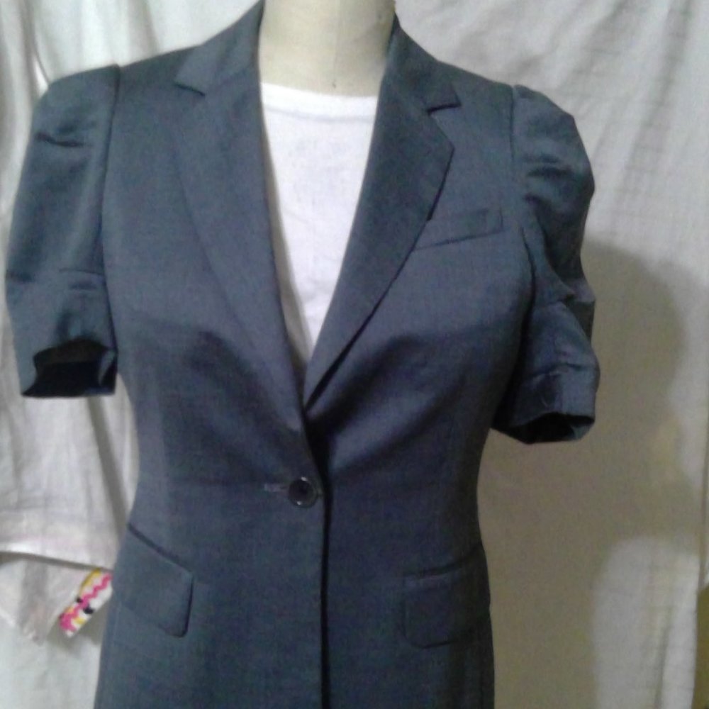 BCBG 2 piece Career Suit with Short sleeves Size M